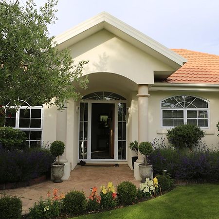 Olive House Bed And Breakfast Christchurch Exterior foto