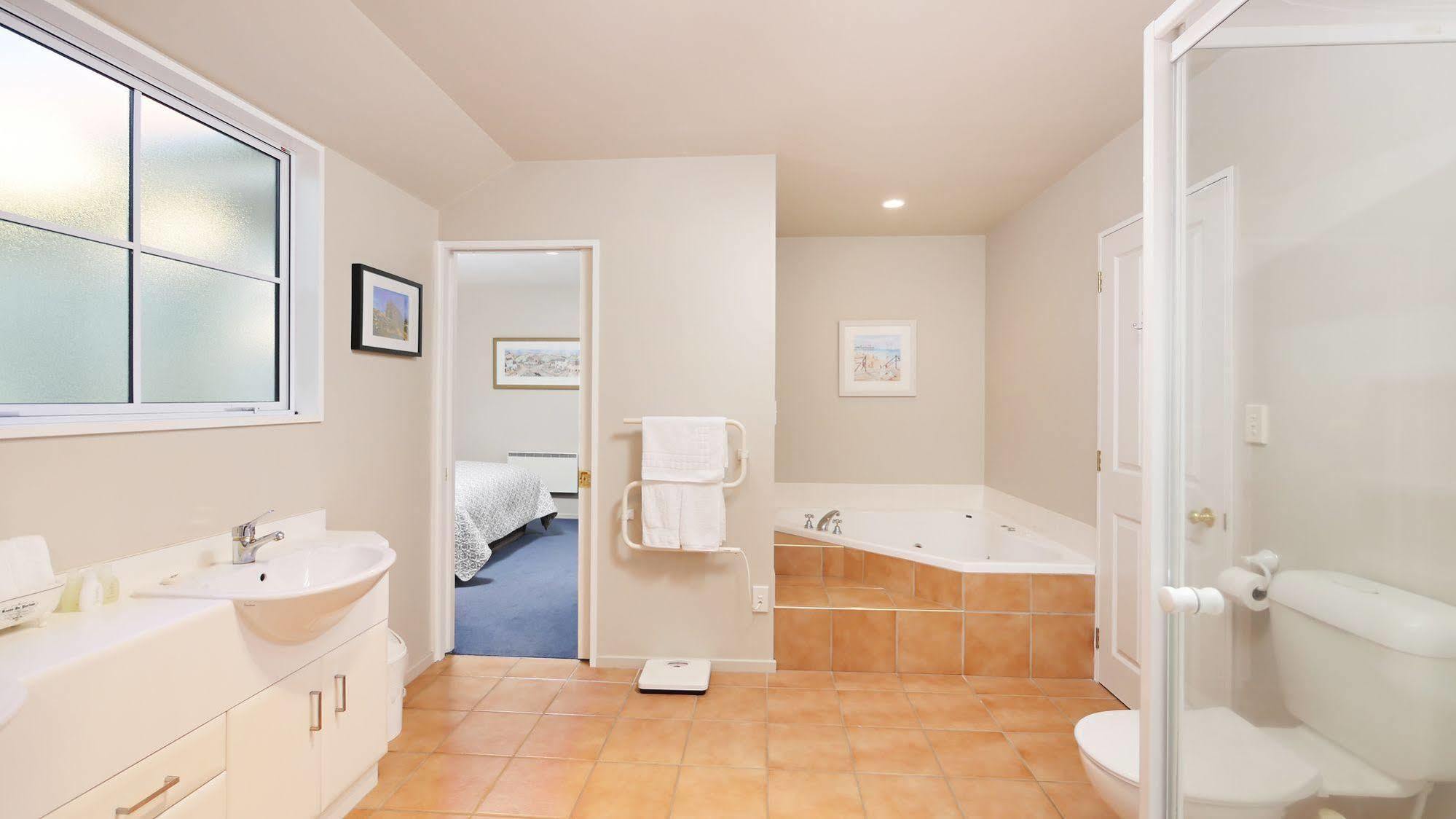 Olive House Bed And Breakfast Christchurch Exterior foto