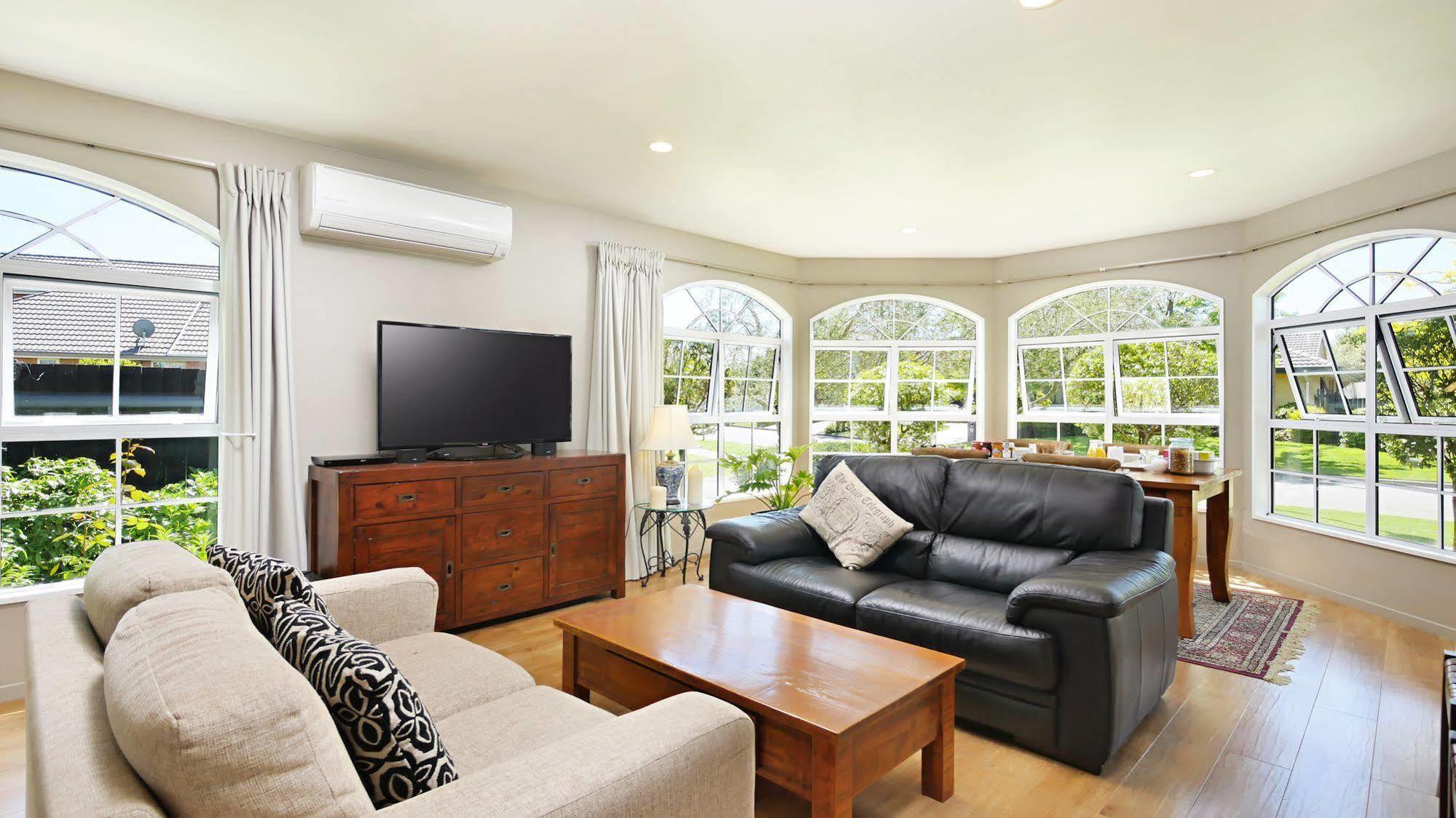 Olive House Bed And Breakfast Christchurch Exterior foto
